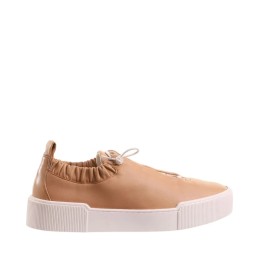 elastic leather sneaker