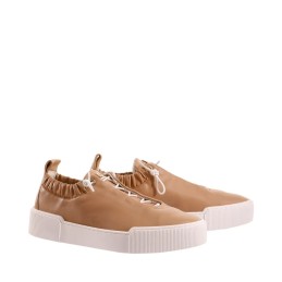 elastic leather sneaker