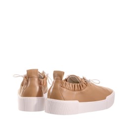 elastic leather sneaker