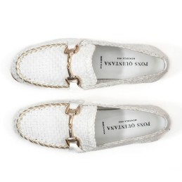 10079 - woven moccasins