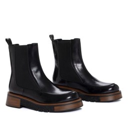 bota de cuero negro para mujer