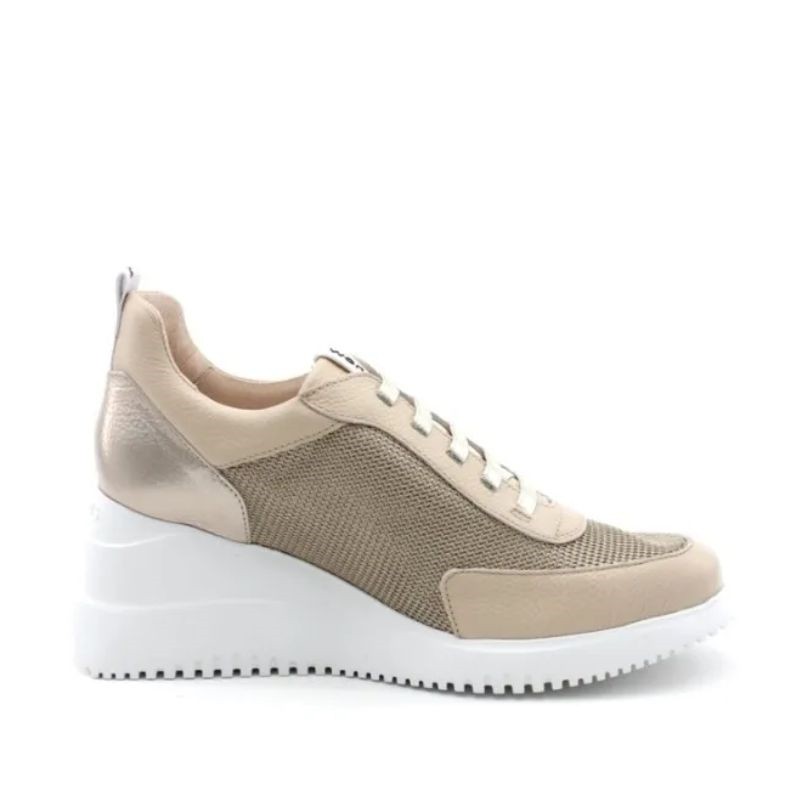 beige leather compensated sneaker