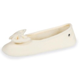 ballerina slipper knot for woman