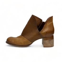 a08210 - women's boot