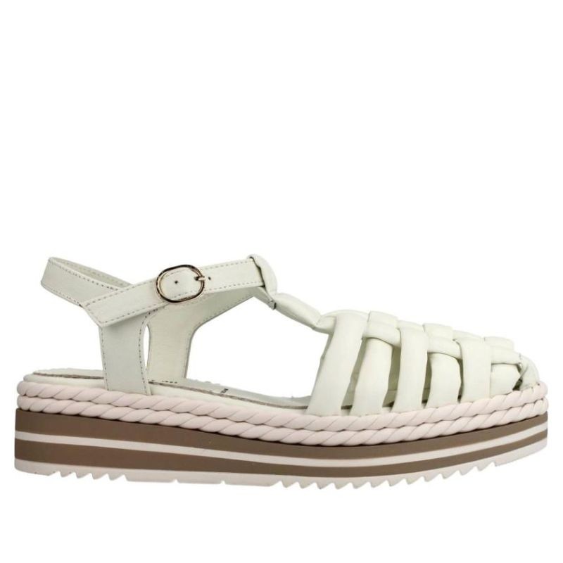 9714 - closed end sandal