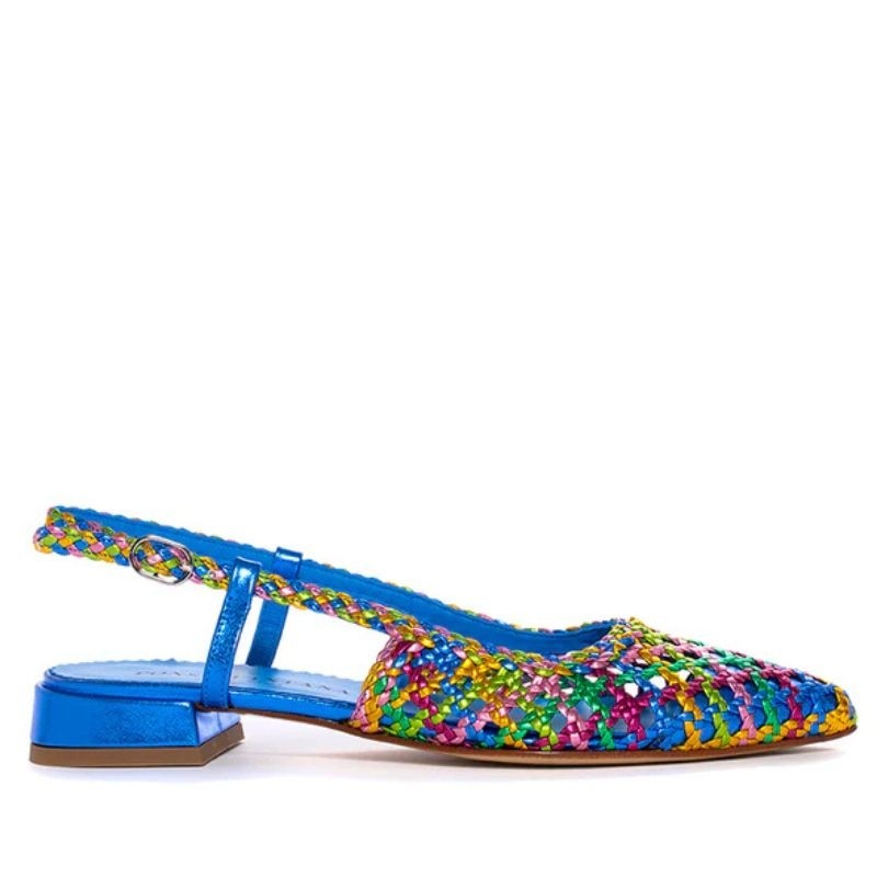 10799 - closed toe sandals braided