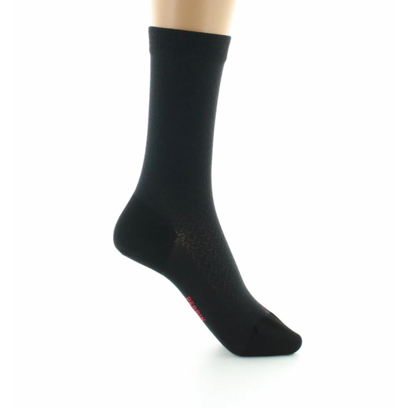 605 - chaussettes femme à maille ajourée en soie