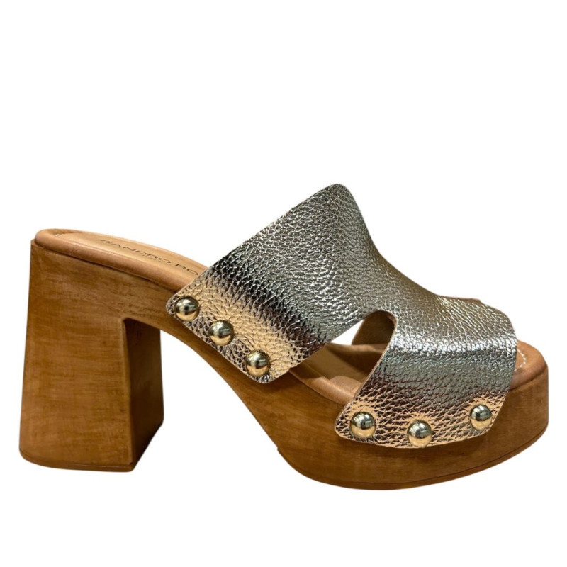 8484 - mule à talon